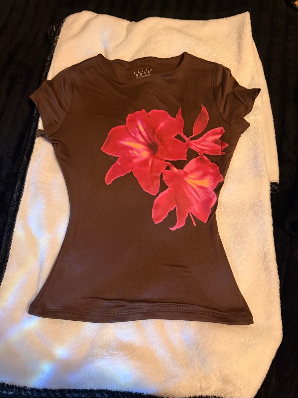 Brown Short-Sleeve Tee with Pink Floral Print - Ladies